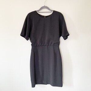 Banana Republic black short sleeve faux open back straight shift dress -‎ Size 2